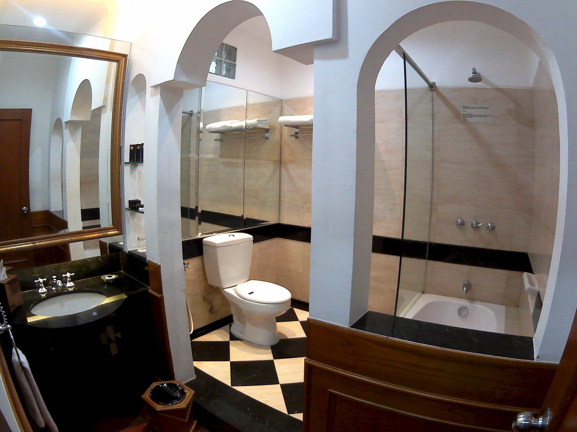 Geulis Boutique Hotel Bandung Exterior photo